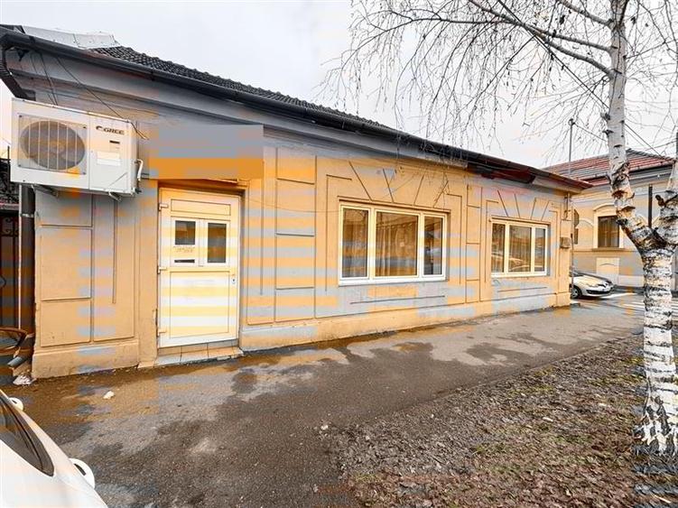 Spațiu comercial, de 200 mp, în Decebal