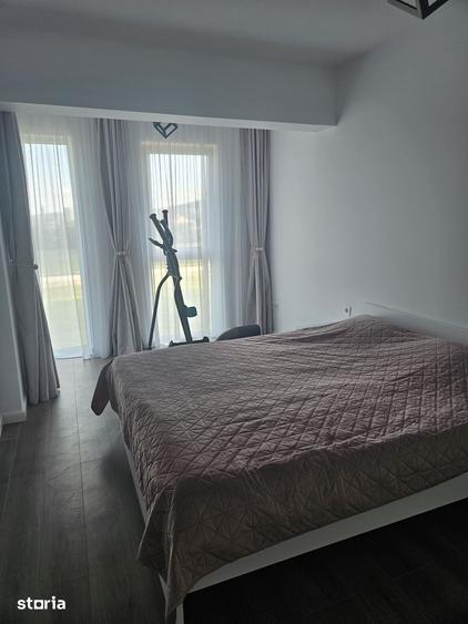 Apartament cu 2 camere semidecomandat în Florești