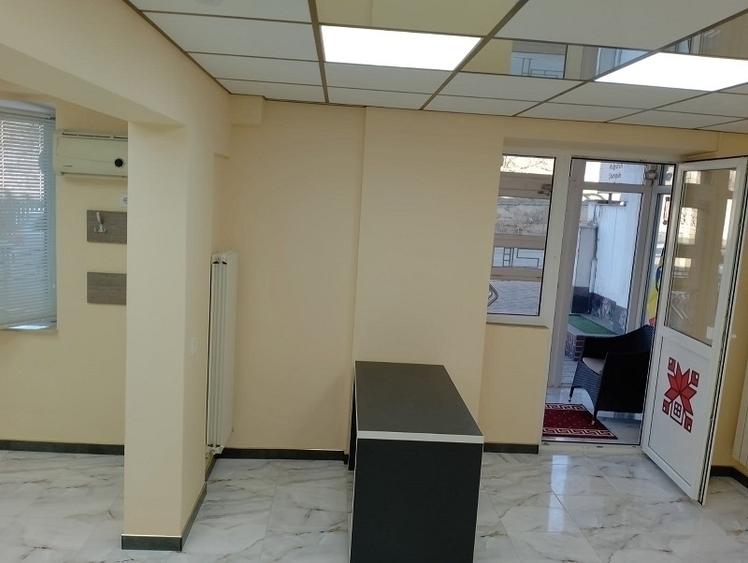 Apartament cu 4 camere decomandat în Semicentral