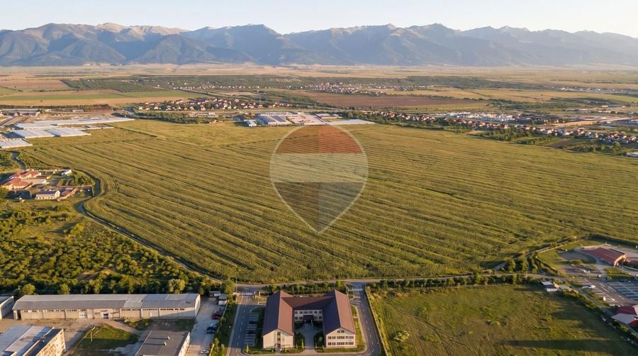 Teren Construcții intravilan de 4350 mp, în Sud-Vest