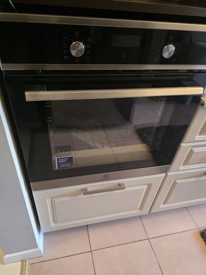 Apartament cu 4 camere decomandat, mobilat în Tomis III