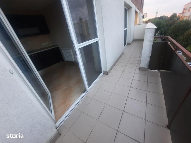 Apartament cu 3 camere decomandat în Titulescu