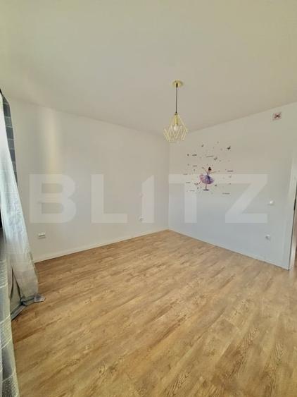 Duplex cu 5 camere cu Canalizare în Dumbrăvița