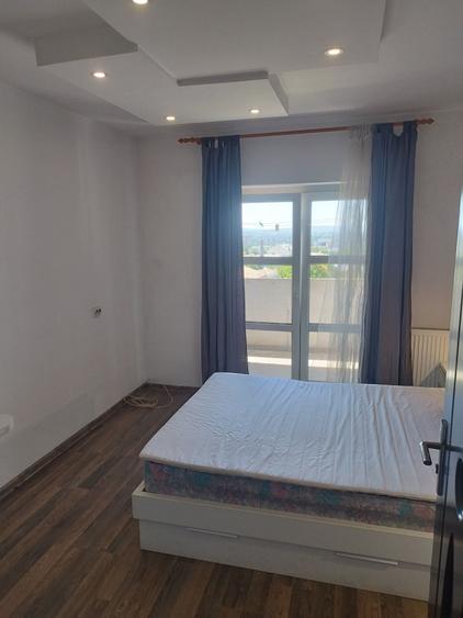 Apartament cu 2 camere decomandat în Independenței