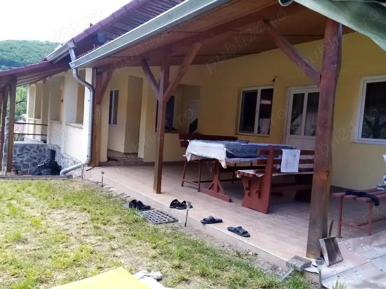 Casă cu 2 camere în Livezile