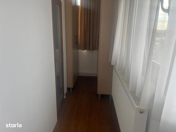 Apartament cu 3 camere decomandat în Micro 3