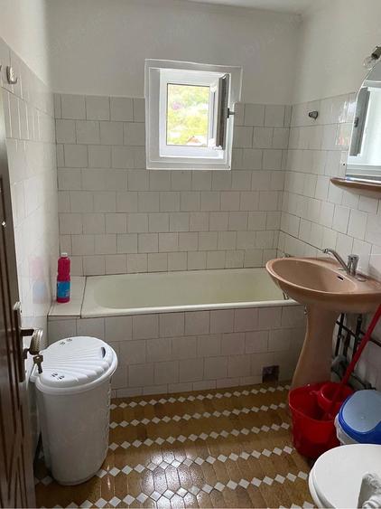 Apartament cu 2 camere decomandat în Traian