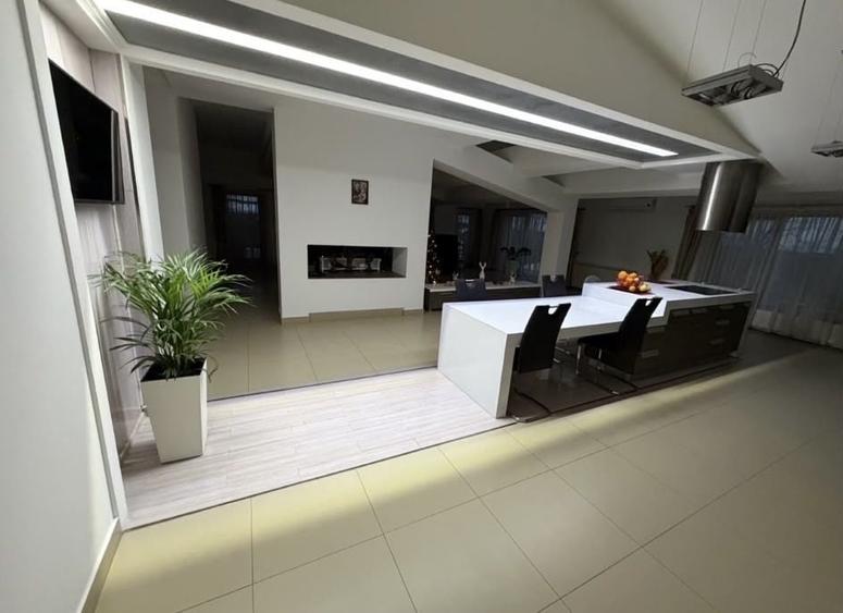 Casă cu 2 camere cu Teren 800 Mp în Cartierul Verde