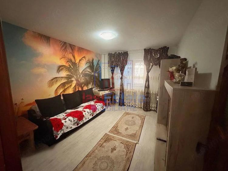Apartament cu 2 camere decomandat în Filiași