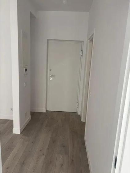 Garsonieră decomandată în Baza 3