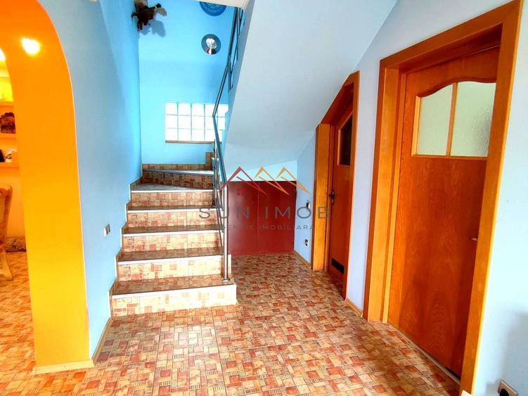 Casă individuală cu 4 camere cu Garaj în Lunca Mare