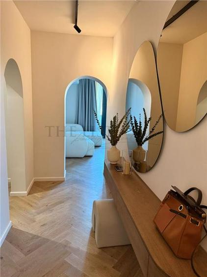 Apartament cu 3 camere decomandat în Unirii