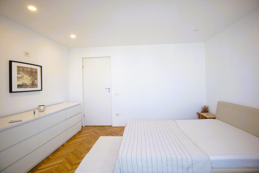 Apartament cu 2 camere semidecomandat în Vitan Mall