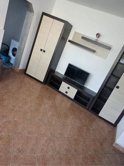 Apartament cu 2 camere semidecomandat în Aleea Trandafirilor