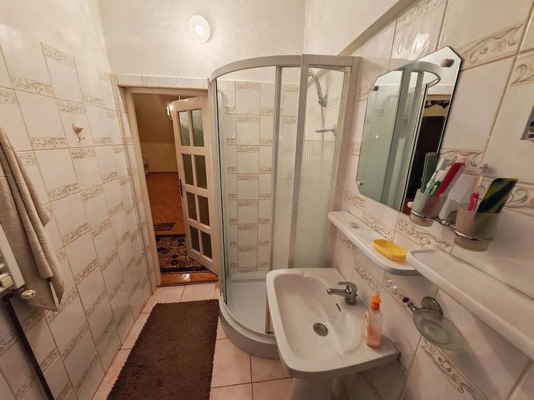 Casă cu 2 camere cu Teren 376 Mp în Elisabetin