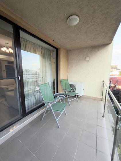 Apartament cu 4 camere semidecomandat, mobilat în Aviației