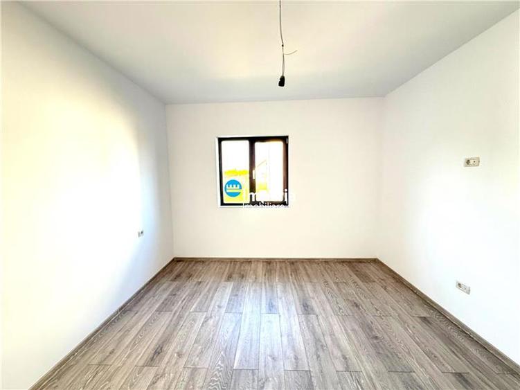 Casă cu 3 camere cu Teren 350 Mp în Lunca Cetățuii