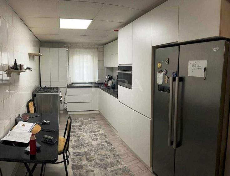 Apartament cu 4 camere semidecomandat, mobilat în Mănăștur