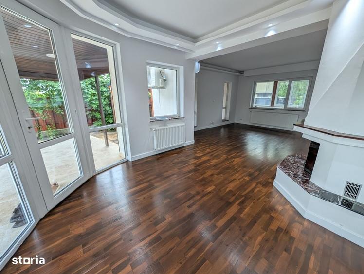 Casă cu 4 camere în Odăile
