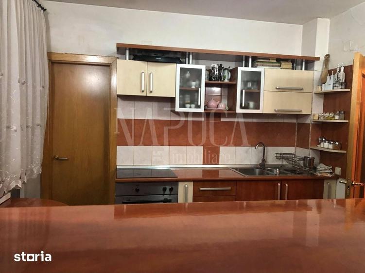 Casă cu 8 camere cu Teren 279 Mp în Plopilor