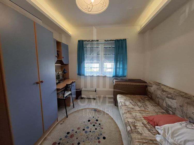 Apartament cu 4 camere decomandat în Vasile Aaron