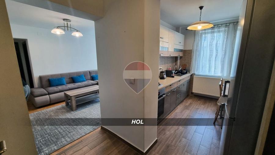 Apartament cu 2 camere semidecomandat în Săsar
