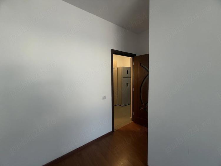 Apartament cu 3 camere decomandat în Băneasa
