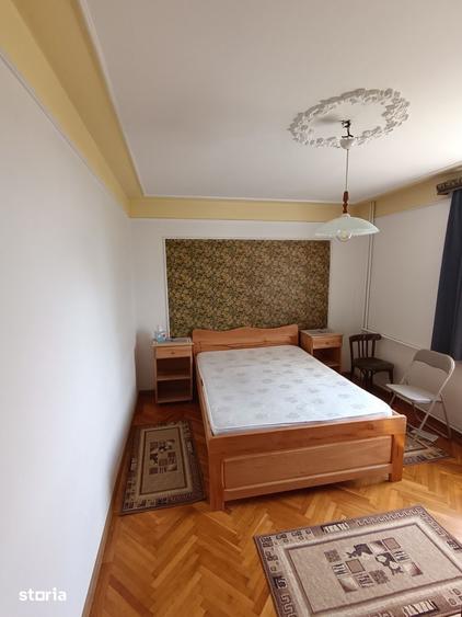 Apartament cu 2 camere semidecomandat, mobilat în Ultracentral