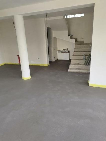 Casă individuală cu 5 camere cu Canalizare în Dezmir