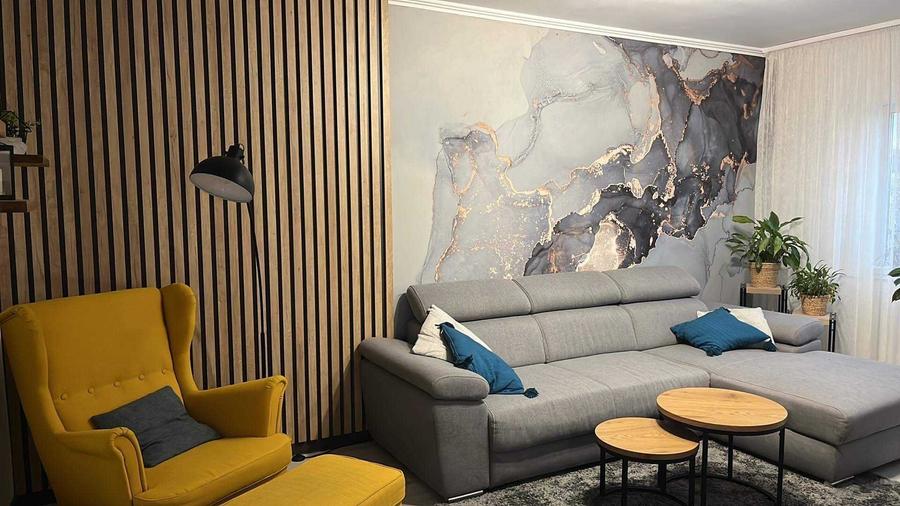 Apartament cu 3 camere decomandat în Central