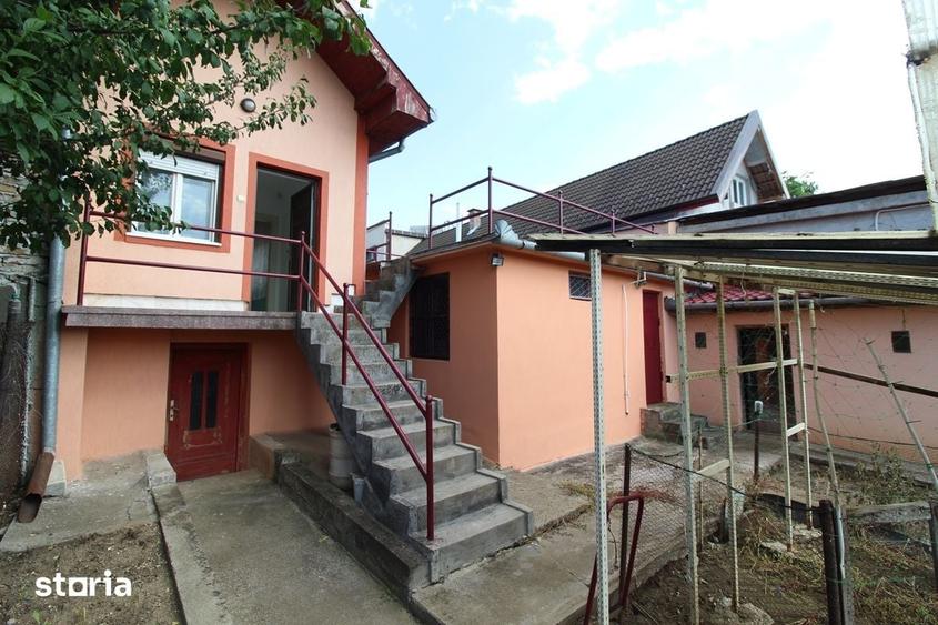 Casă cu 5 camere cu Teren 541 Mp în Hunedoara