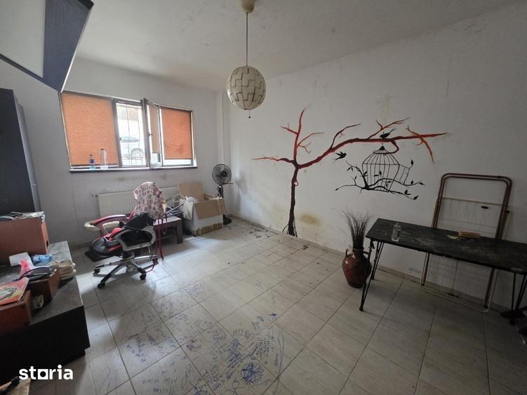 Apartament cu 2 camere decomandat în Ozana