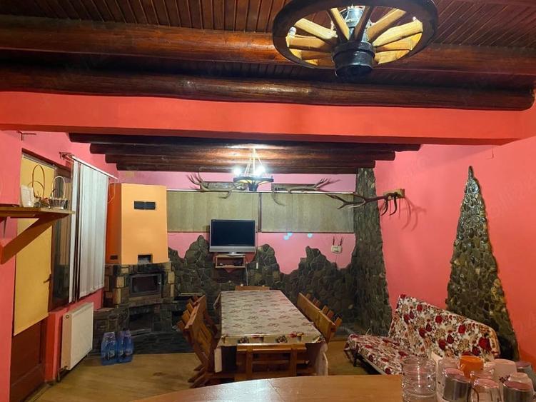 Casă cu Teren 121 Mp în Central