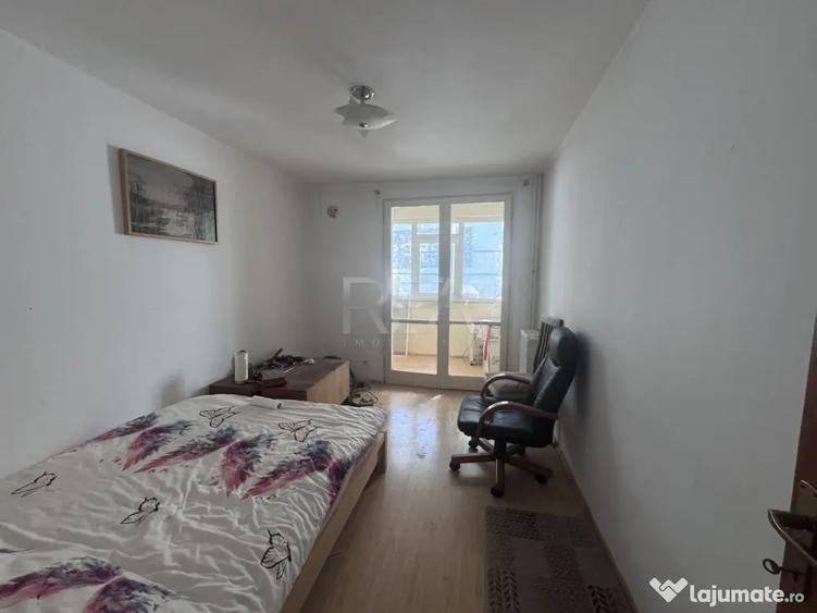 Apartament cu 4 camere decomandat în Titan
