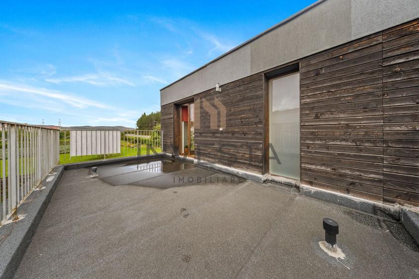 Duplex cu 4 camere cu Canalizare în Făget