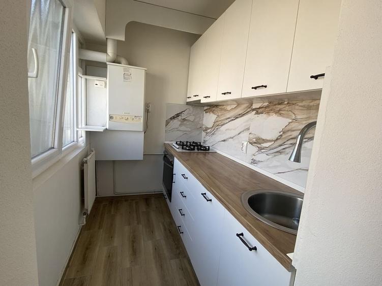 Apartament cu 3 camere decomandat în Ultracentral