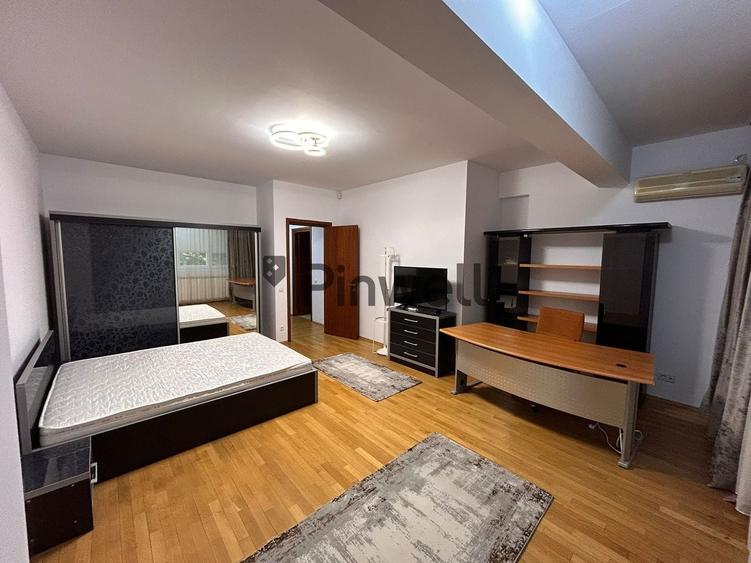 Apartament cu 4 camere decomandat, mobilat în Herăstrău