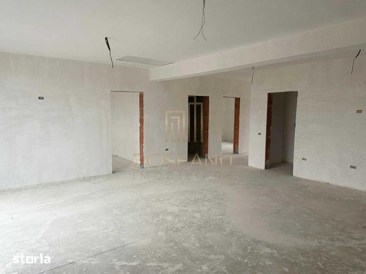 Casă cu 4 camere cu Teren 300 Mp în Sânmartin