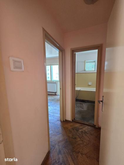 Apartament cu 2 camere semidecomandat în Podgoria
