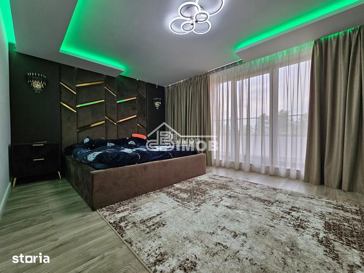 Casă cu 4 camere decomandat cu Teren 1201 Mp în Ulmi