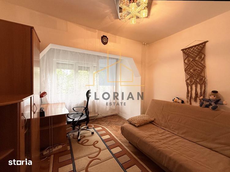 Apartament cu 4 camere, mobilat în Lipovei