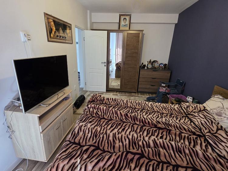 Apartament cu 2 camere semidecomandat în Florești