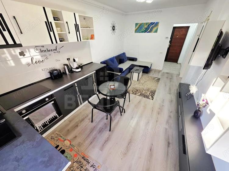 Apartament cu 2 camere semidecomandat în Sânpetru