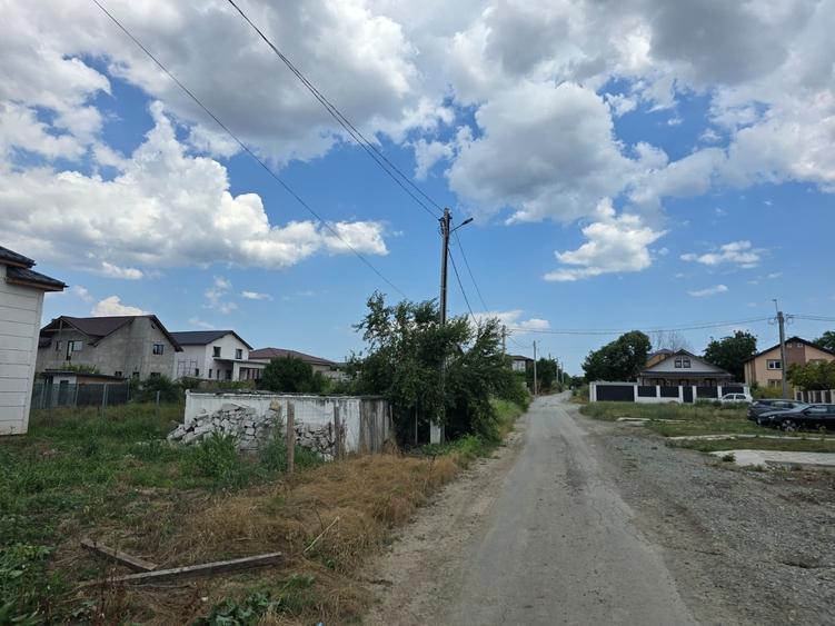 Teren Construcții intravilan de 14000 mp, în Lazu