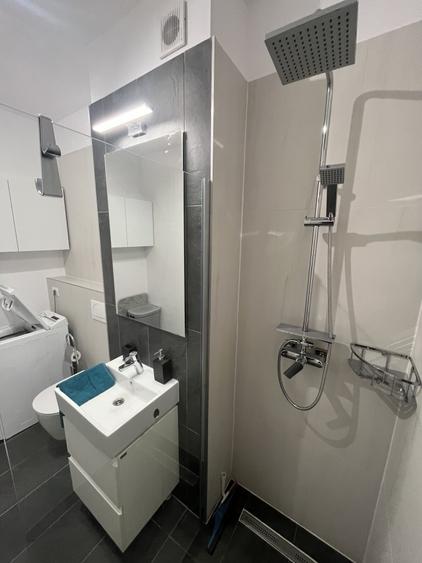Apartament cu 2 camere decomandat în Circumvalațiunii