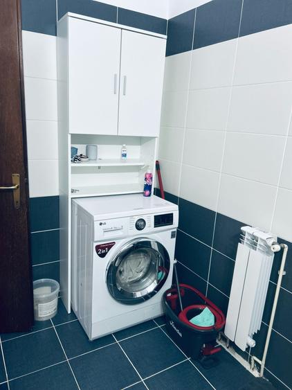Apartament cu 3 camere decomandat în Tătărași