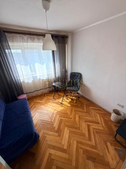 Apartament cu 3 camere decomandat, mobilat în Circumvalațiunii