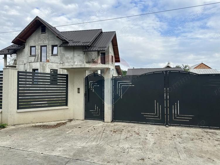 Casă cu 5 camere cu Teren 1200 Mp în Rediu