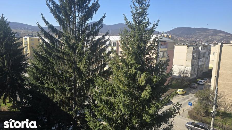 Vand apartament 2 camere dec. Deva, Balcescu colt cu 22 Decembrie, - 4