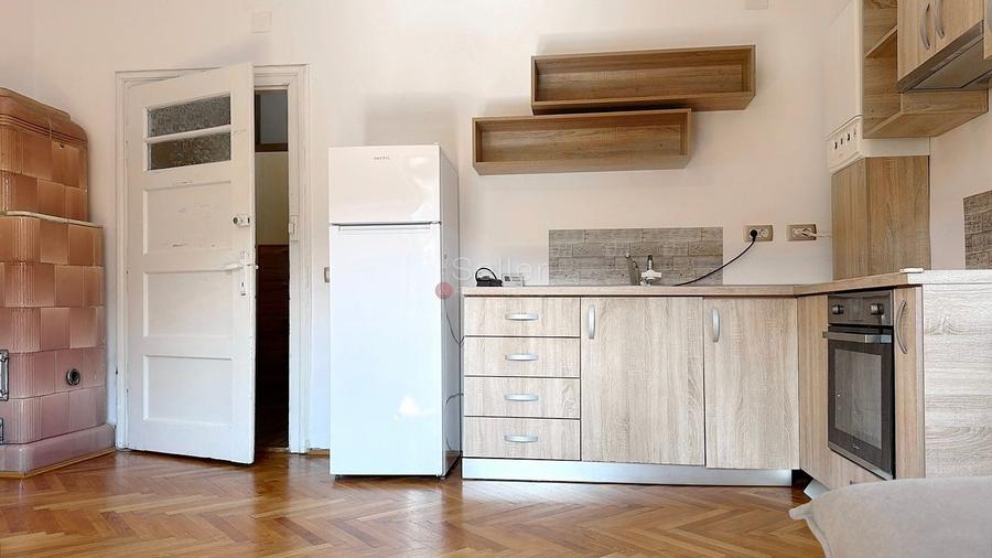 Apartament cu 2 camere semidecomandat, mobilat în Centrul Civic